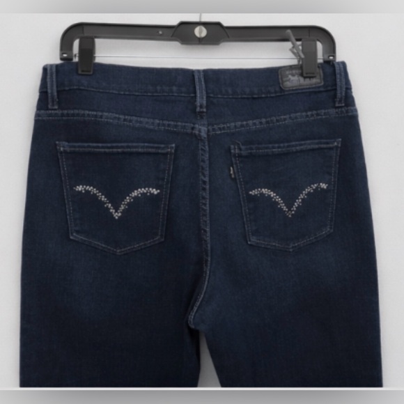 Levi’s Women’s Bootcut Slimming Jeans 512/10M Dark Wash Rhinestone Pockets - Picture 2 of 4